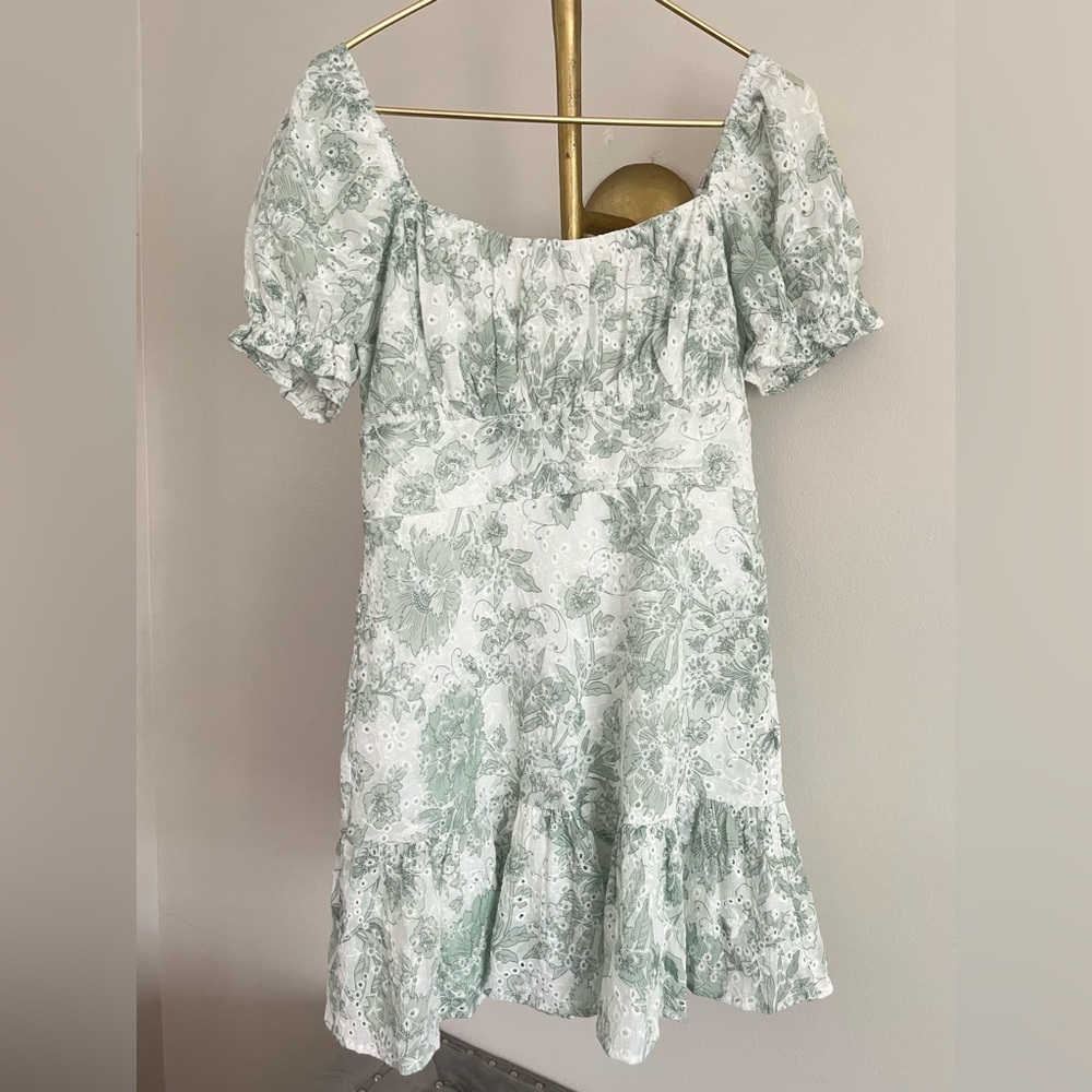 Speechless mini dress floral size medium green & white boho